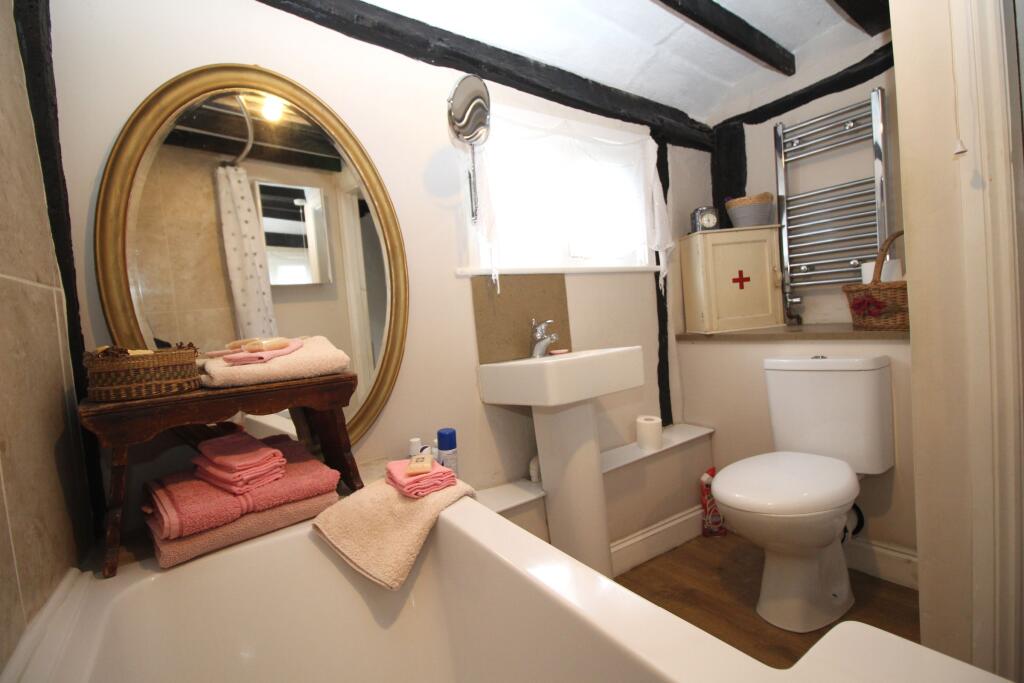 Additional image 14 of Teddybear Cottage, Church Square, St Osyth