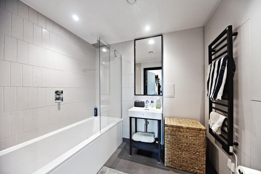 Additional image 5 of High Street, Croydon, CR0