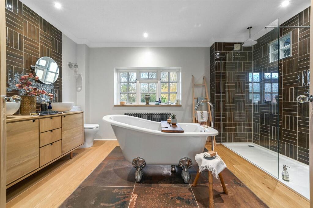 Additional image 13 of Les Bois, High Road, Layer-de-la-Haye, Colchester, CO2