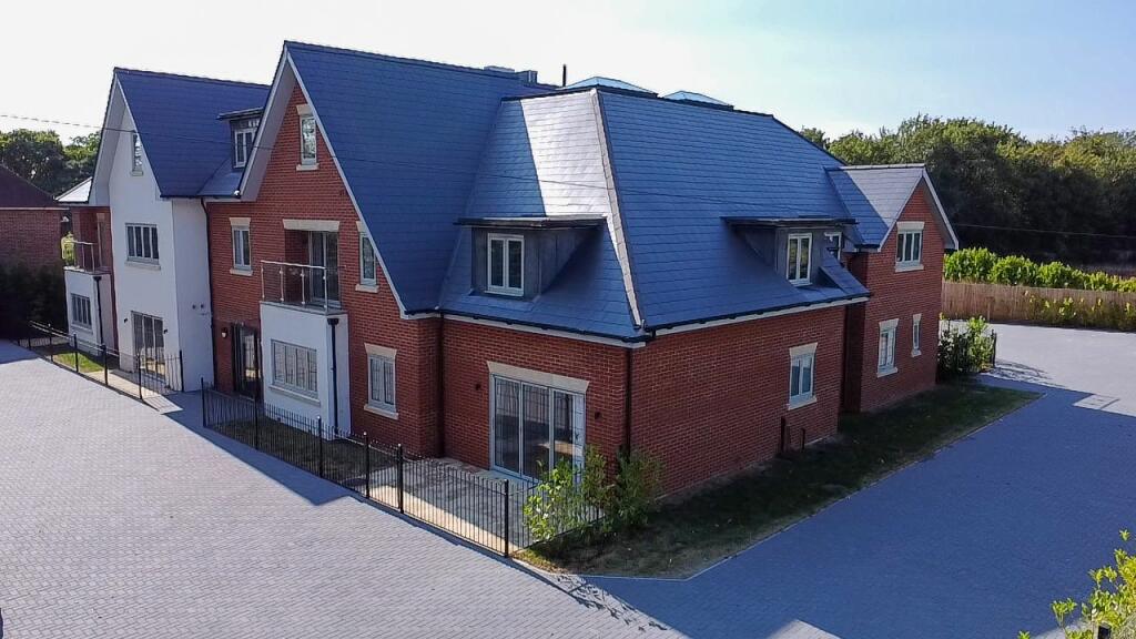 Additional image 3 of The Sheas, 41 Shenfield Road