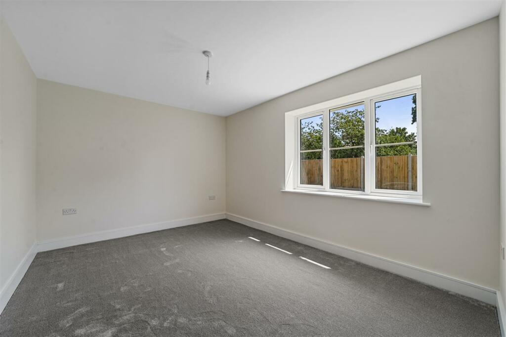 Additional image 10 of Luxury Bungalow Weavers Close, Brightlingsea