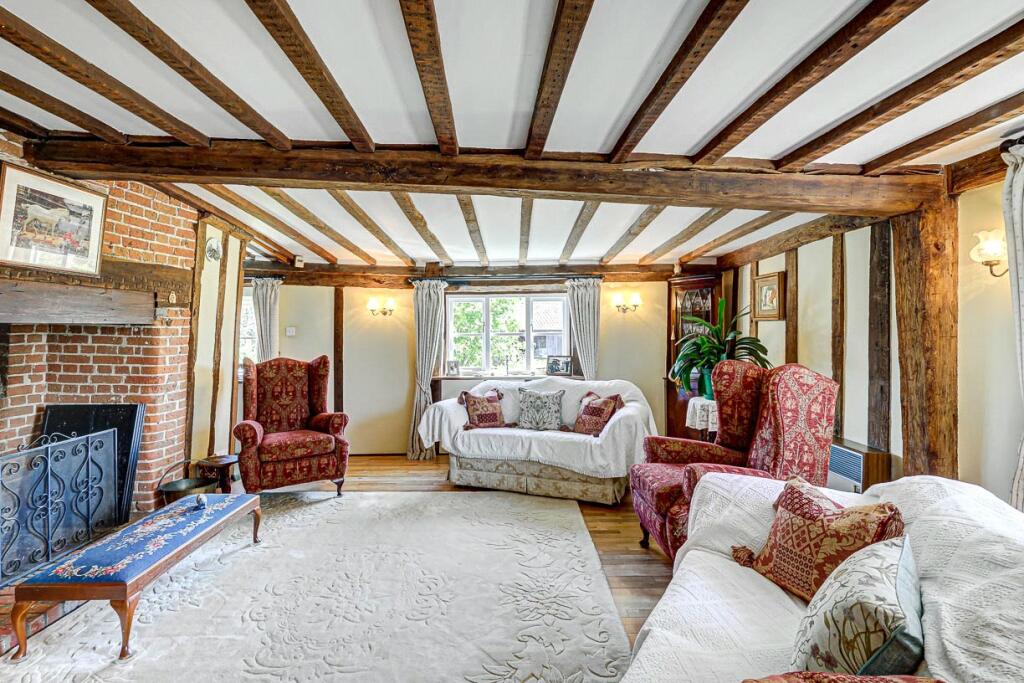 Additional image 19 of Doddinghurst Road, Pilgrims Hatch, CM15