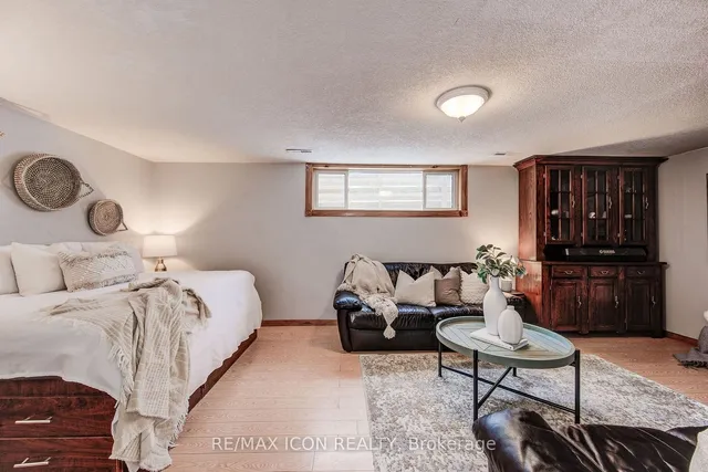 Additional image 23 of 29 Rossford Cres