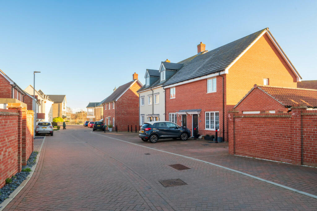 Additional image 16 of Quayside Parade, Colchester, CO5