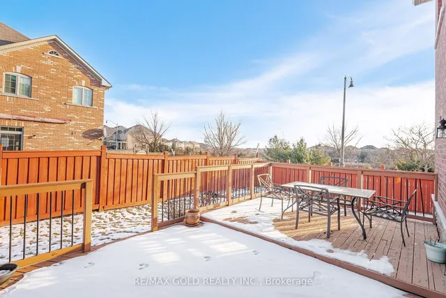 Additional image 26 of 35 Clearfield Dr