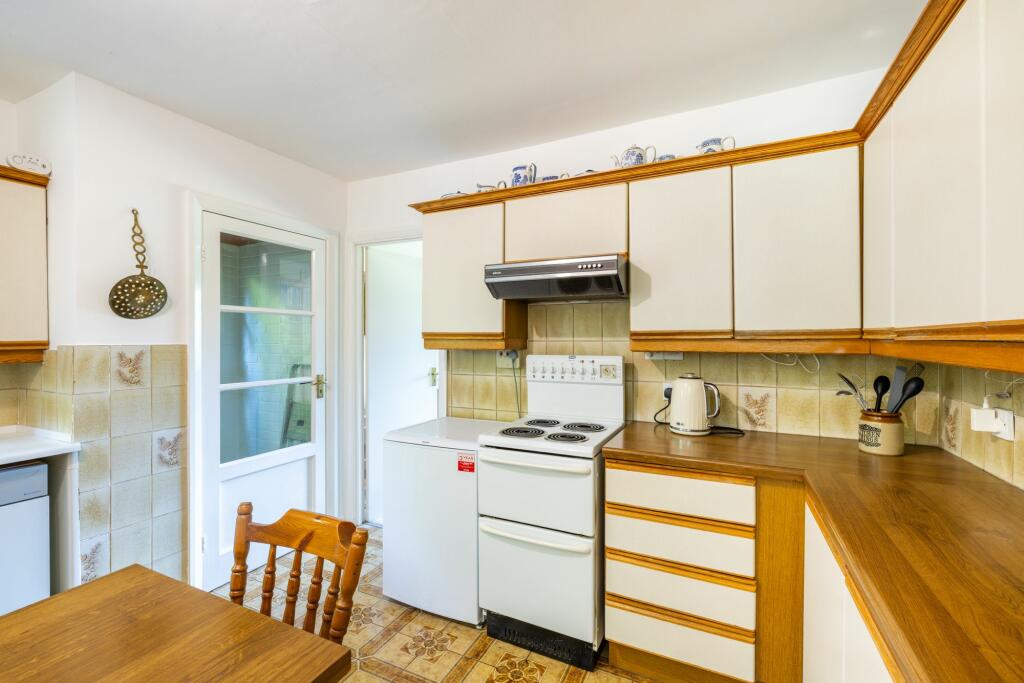 Additional image 7 of Woodside Close, Caterham, CR3