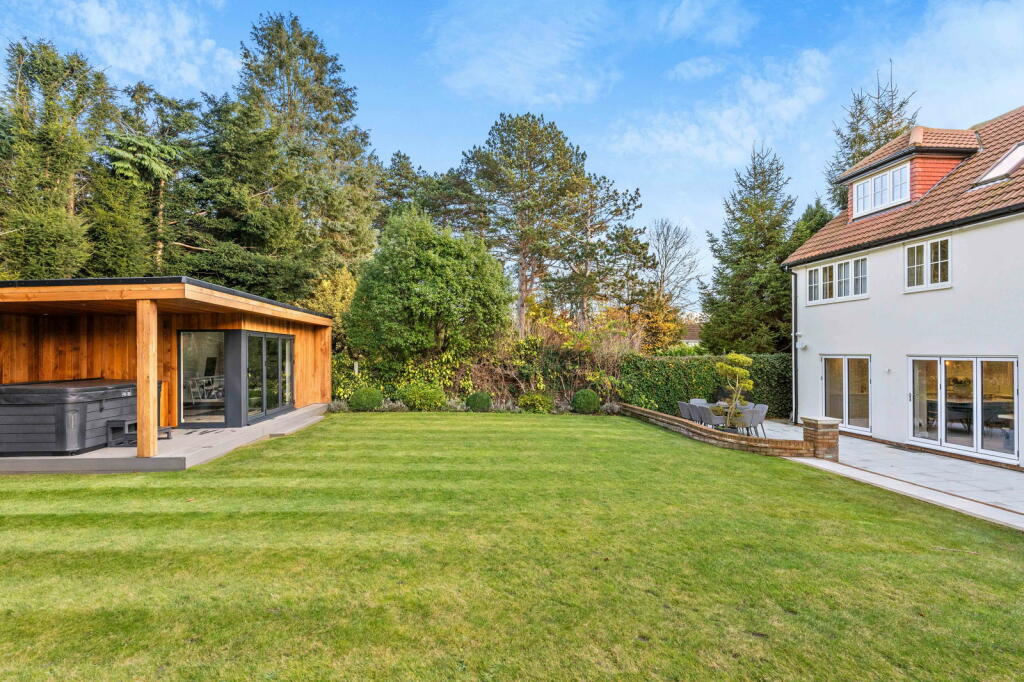 Additional image 56 of Longaford Way, Hutton Mount, Brentwood, CM13 2LT