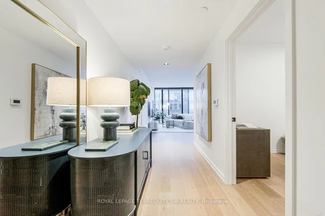 Additional image 3 of 41 Dovercourt Rd Unit 901