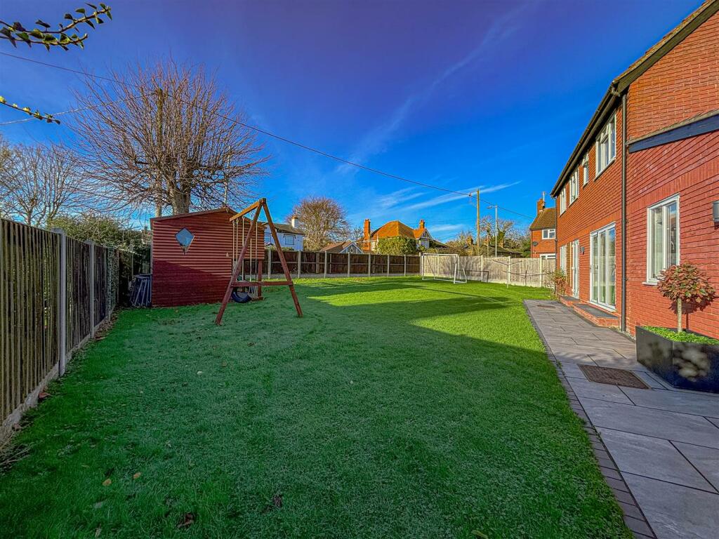 Additional image 17 of Vicarage Meadow, Southminster