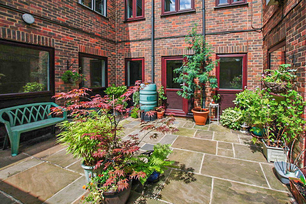 Additional image 8 of Coulsdon Road,Coulsdon,CR5 1EA