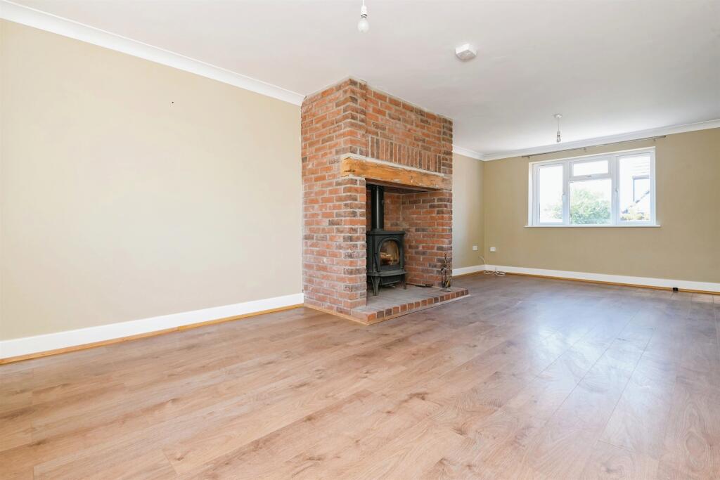 Additional image 5 of Fern Way, Jaywick, Clacton-On-Sea