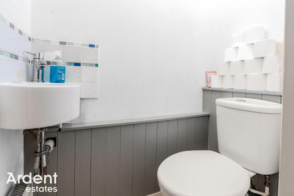 Additional image 4 of Hillary Close, Heybridge