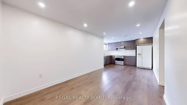 Additional image 33 of 46 Bernadine St