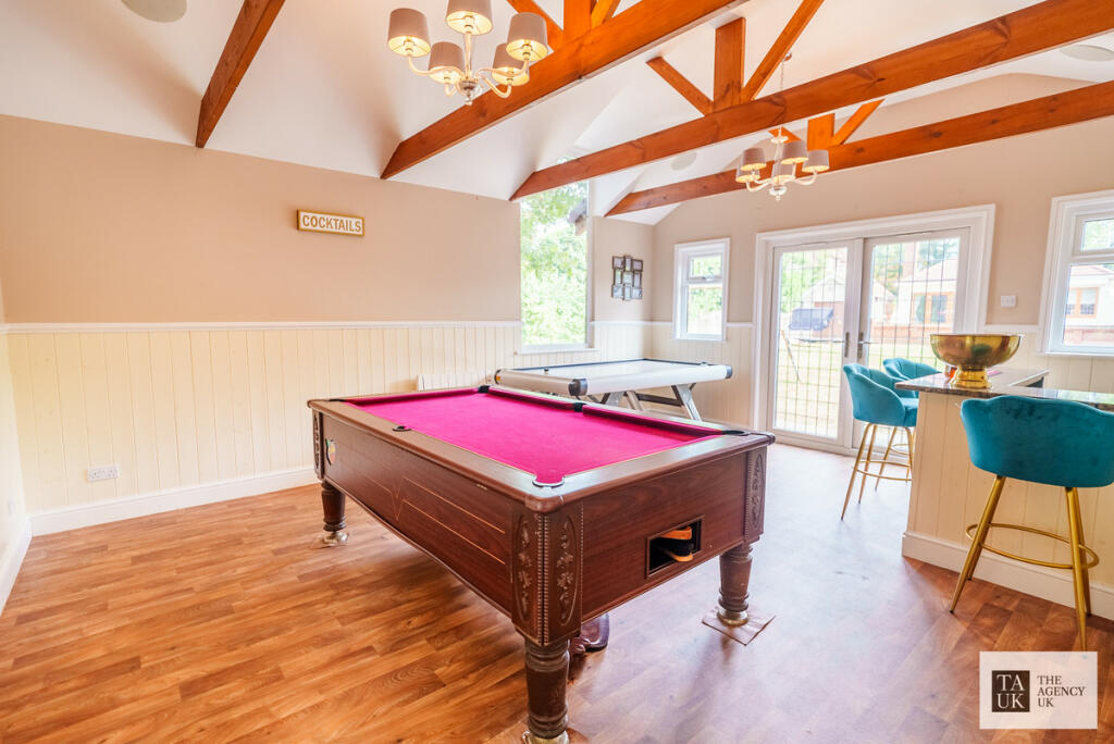 Additional image 3 of Nags Head Lane, Brentwood, CM14