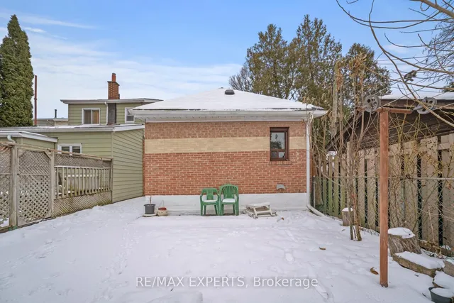 Additional image 26 of 54 Dennis Ave