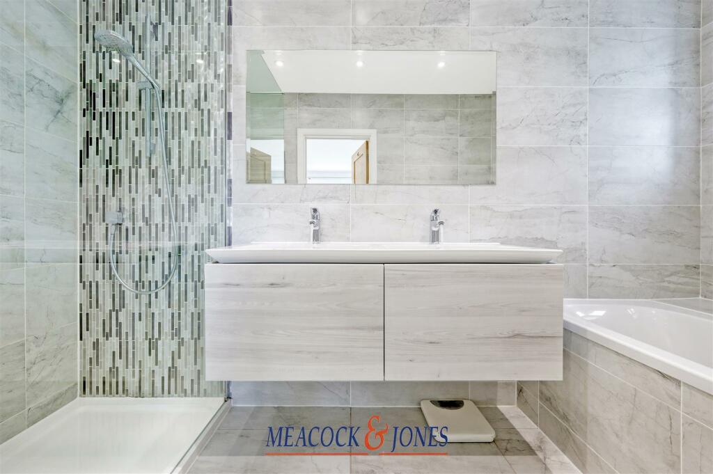 Additional image 18 of Heronway, Hutton Mount, Brentwood