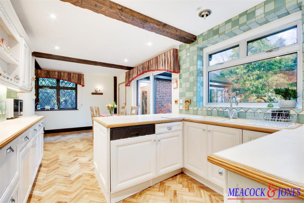 Additional image 13 of Challacombe Close, Hutton Mount, Brentwood