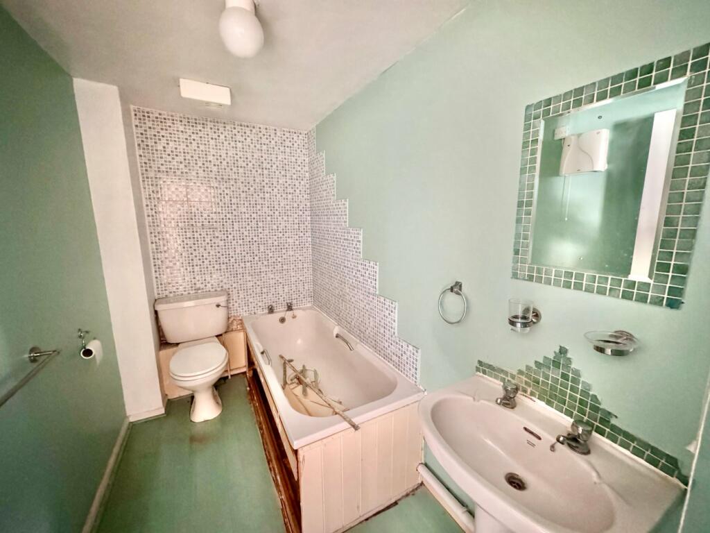 Additional image 9 of High Street, WALTON ON THE NAZE, CO14