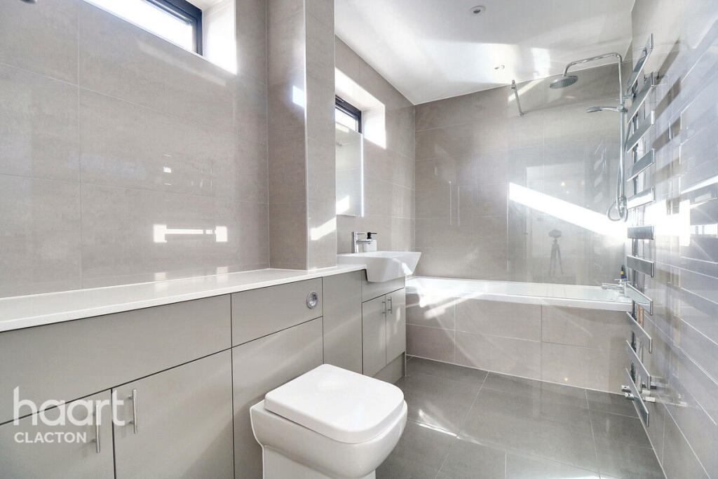 Additional image 16 of Percival Road, Walton On The Naze