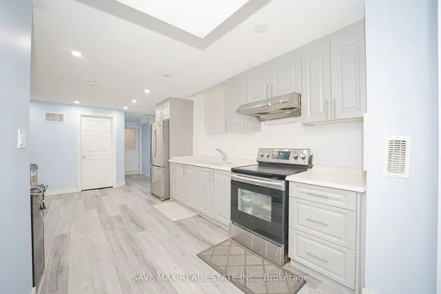 Additional image 31 of 23 HENDRICKS Cres