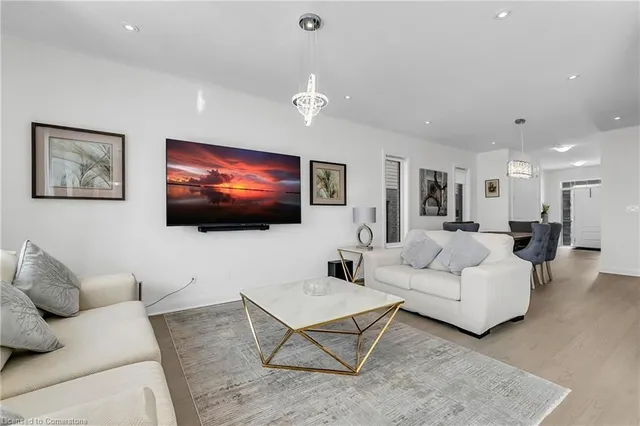 Additional image 9 of 528 Nathalie Cres