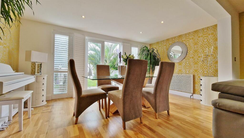 Additional image 14 of The Beach House, Green Lane, Walton On The Naze