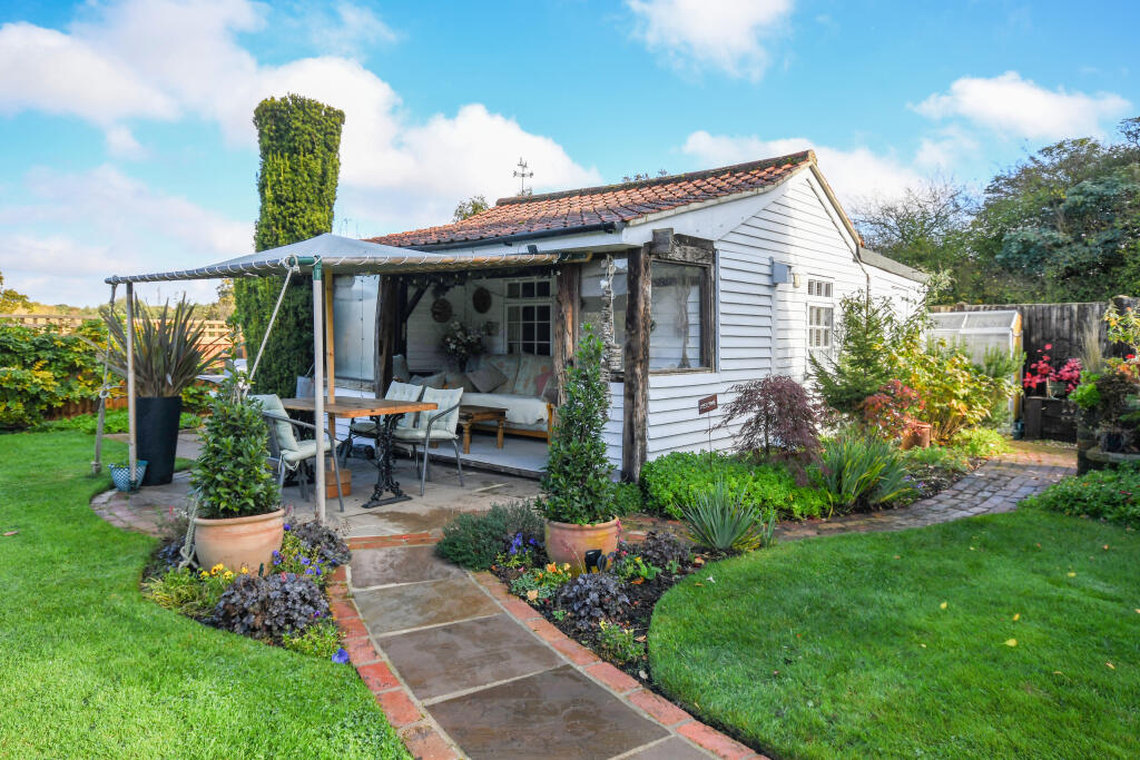 Additional image 25 of Coxtie Green Road, Pilgrims Hatch, Brentwood