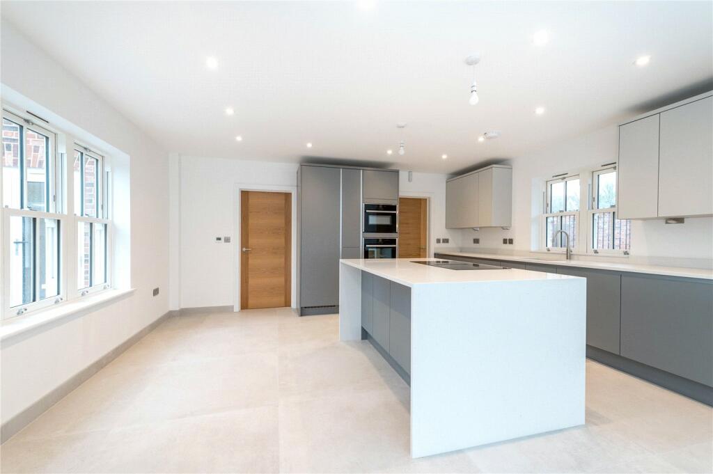 Additional image 3 of Silver Oak House, Braiswick, 134 Braiswick, Colchester, Essex, CO4