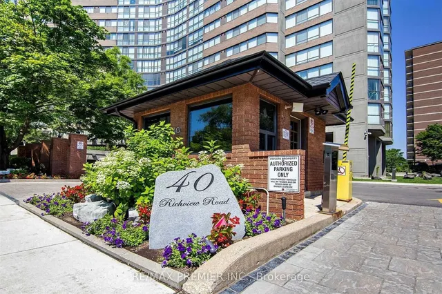 40 Richview Rd Unit 1503