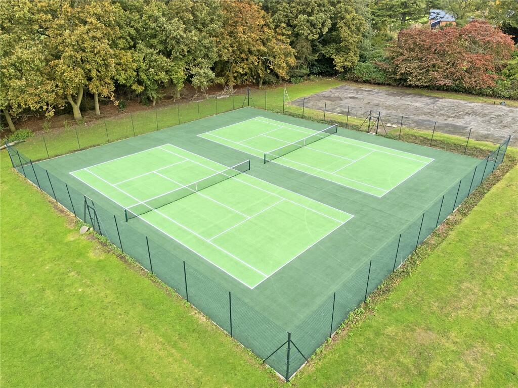 Additional image 13 of Brizes Park, Ongar Road, Kelvedon Hatch, Brentwood, CM15