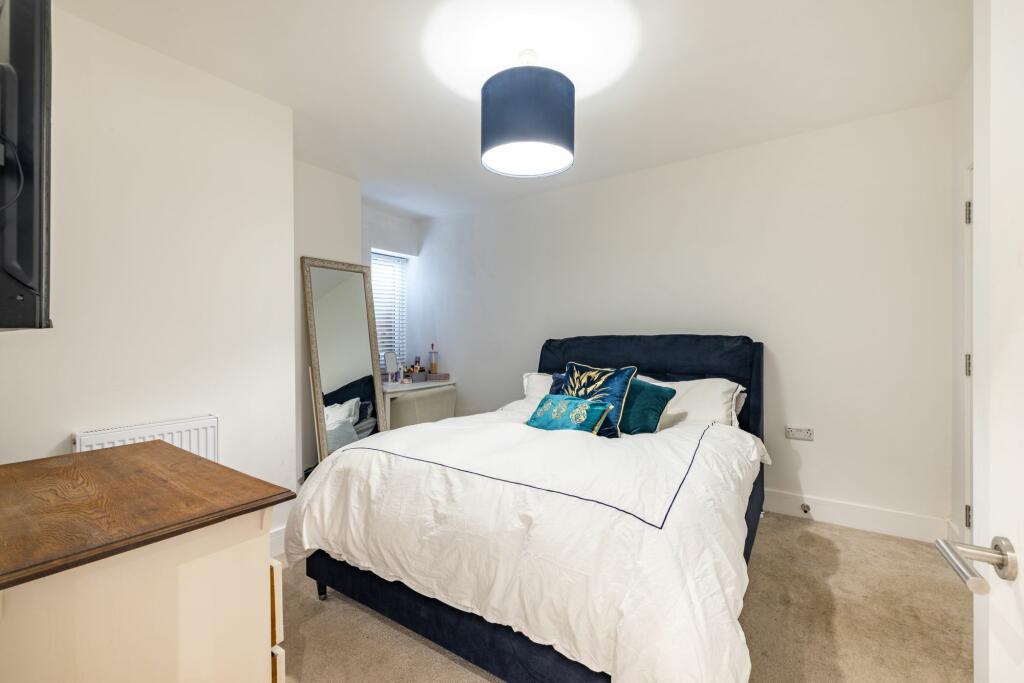 Additional image 5 of Fairdene Road, Coulsdon, CR5