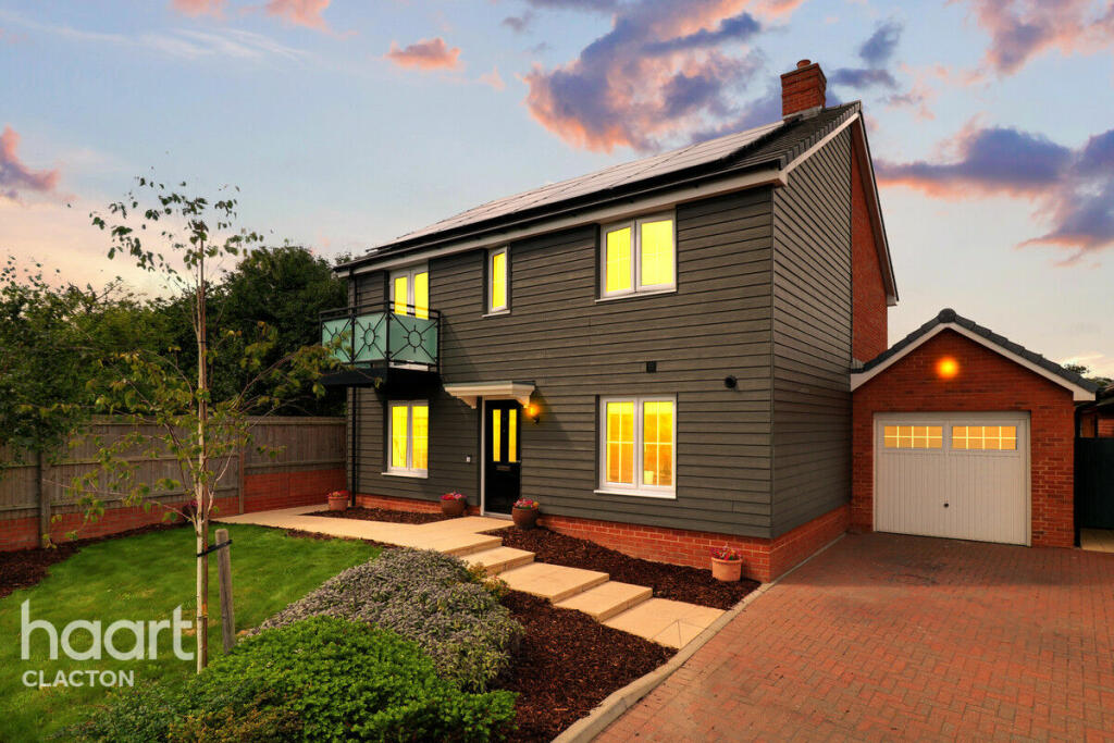 Additional image 23 of Skippers Way, Walton On The Naze