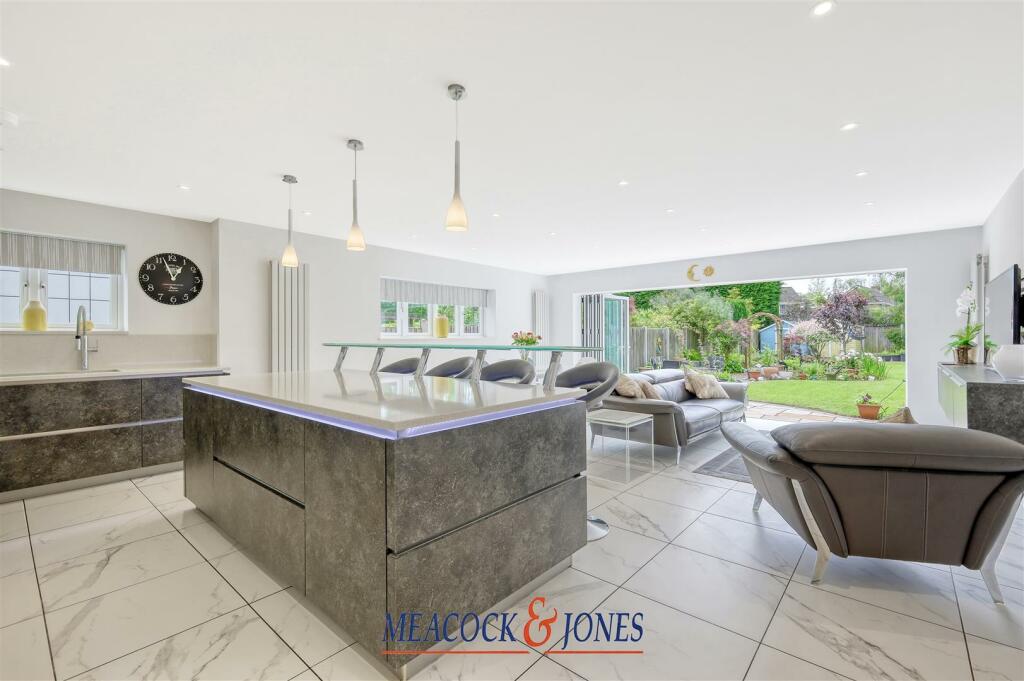 Additional image 35 of Heronway, Hutton Mount, Brentwood