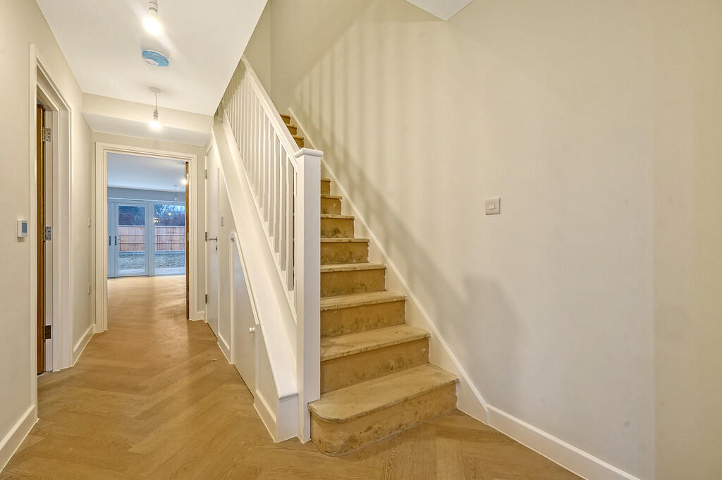 Additional image 6 of Mole Hill Green