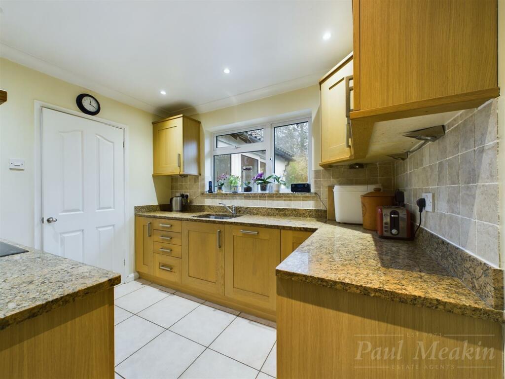 Additional image 2 of Ballards Way, Croydon