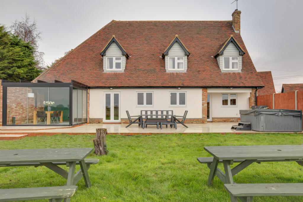 Additional image 28 of Braintree Road, Felsted, CM6