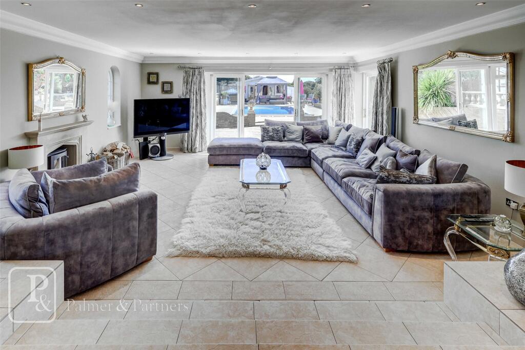 Additional image 15 of Dumont Avenue, St. Osyth, Clacton-on-Sea, Essex, CO16