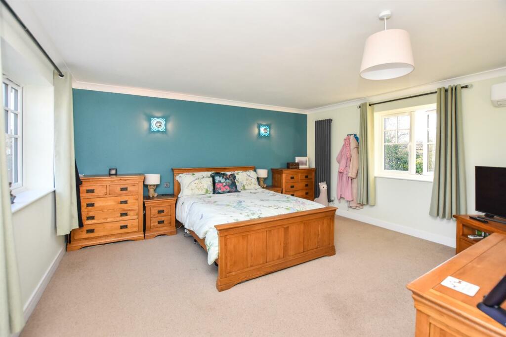 Additional image 17 of The Avenue, North Fambridge