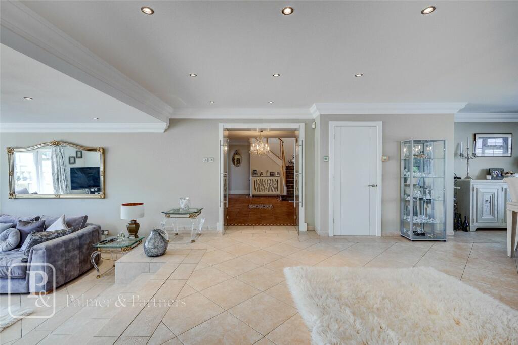 Additional image 18 of Dumont Avenue, St. Osyth, Clacton-on-Sea, Essex, CO16