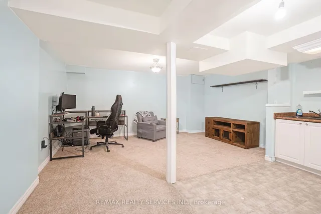 Additional image 34 of 28 Native Landing