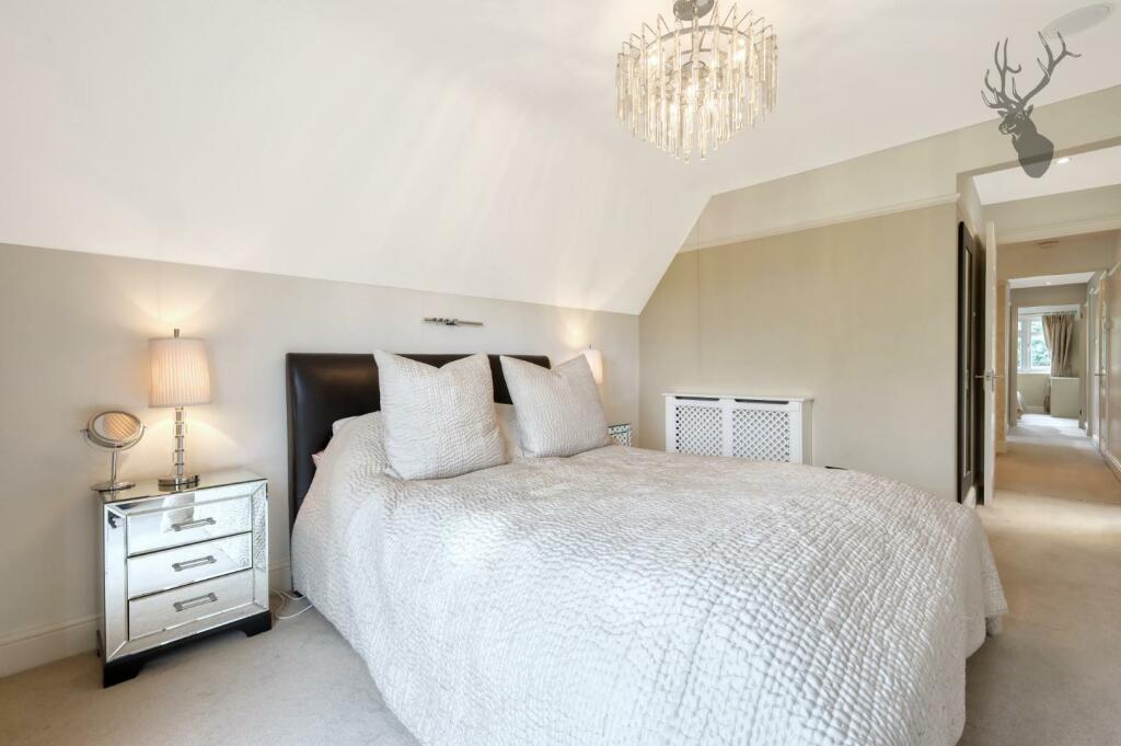 Additional image 15 of Mount End, Theydon Mount, Epping