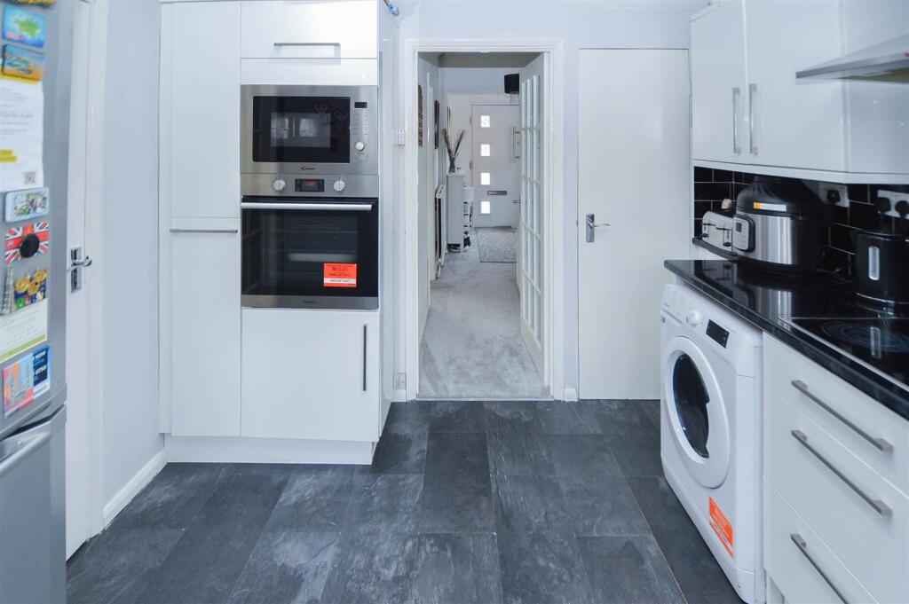 Additional image 5 of Woodland Avenue, Hutton, Brentwood