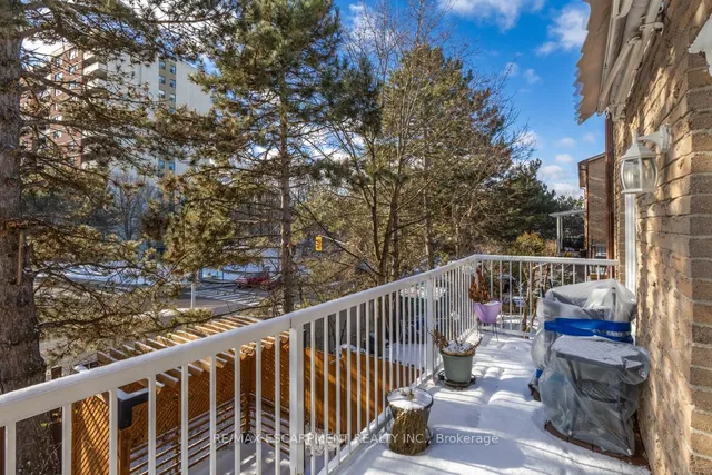 Additional image 31 of 83 Robert Hicks Dr