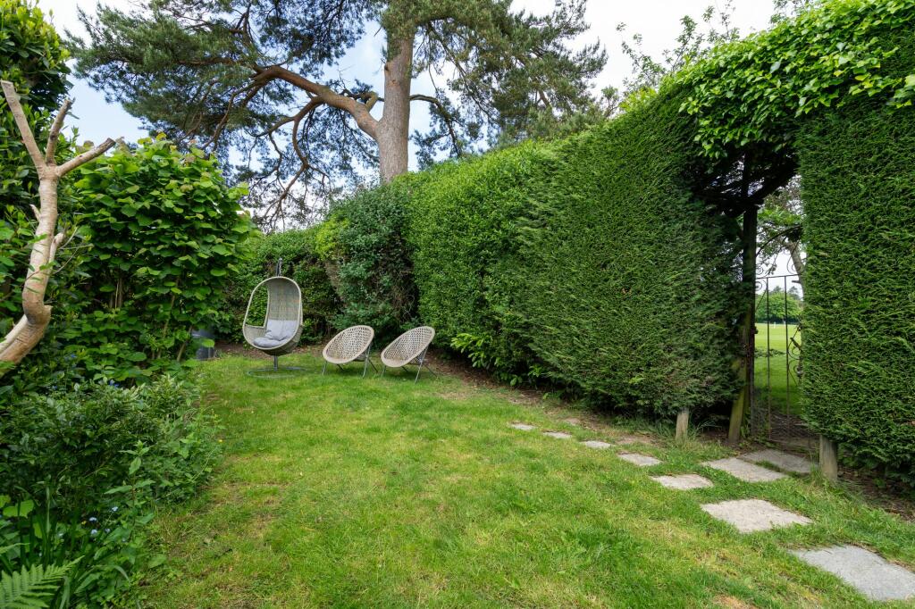 Additional image 18 of Slines Oak Road, Woldingham, CR3