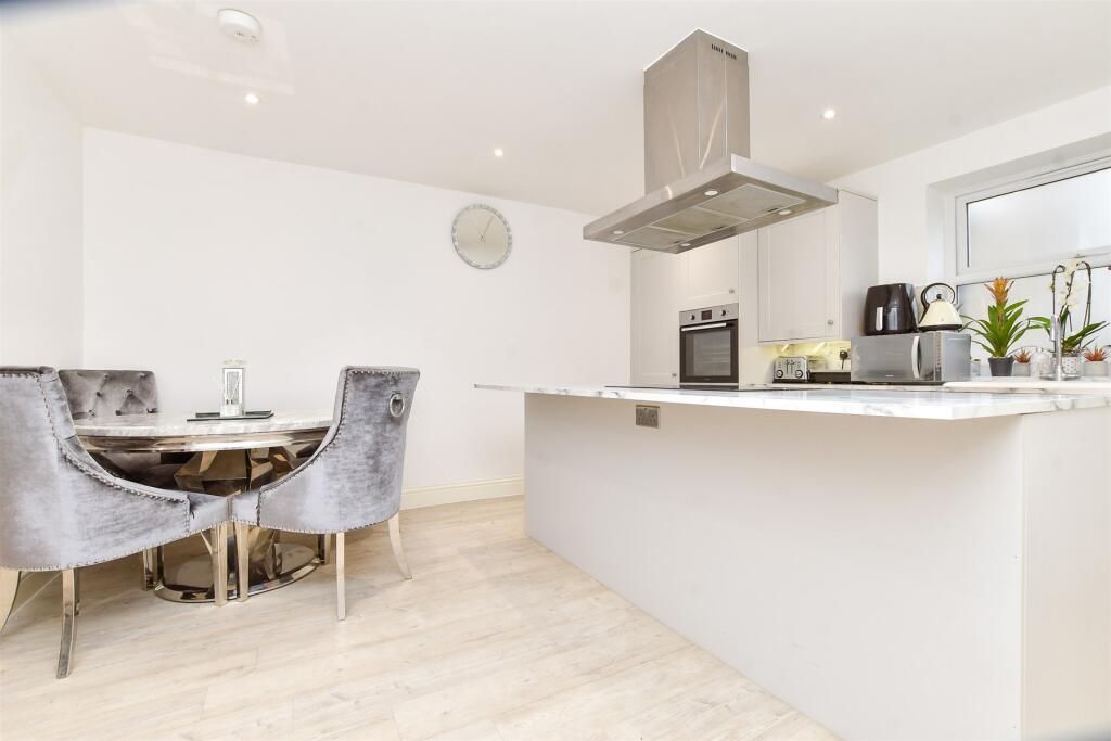 Additional image 4 of Moreton Road, South Croydon, Surrey