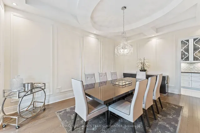 Additional image 7 of 51 Classic Dr