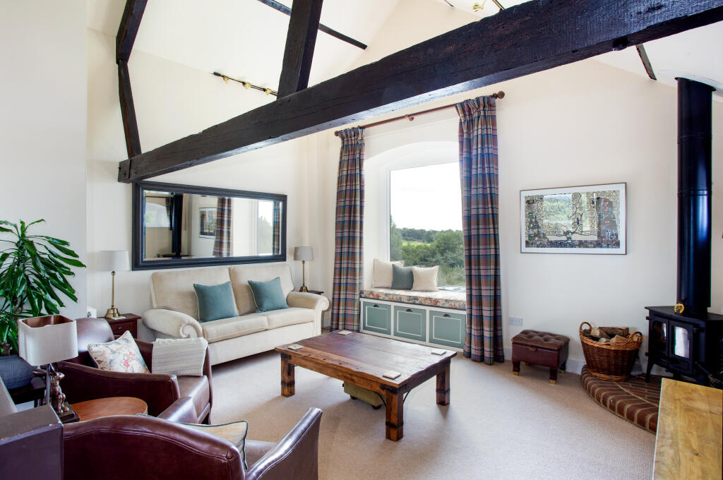 Additional image 4 of Pilgrims Lane, Caterham, CR3