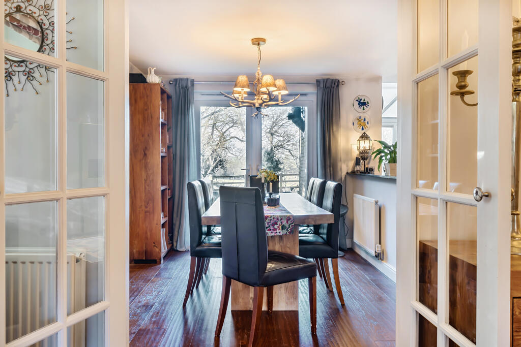 Additional image 13 of Newbery Close, Caterham, CR3