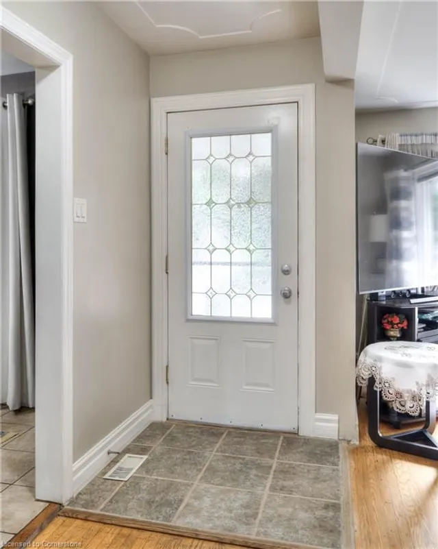 Additional image 11 of 42 Acacia St