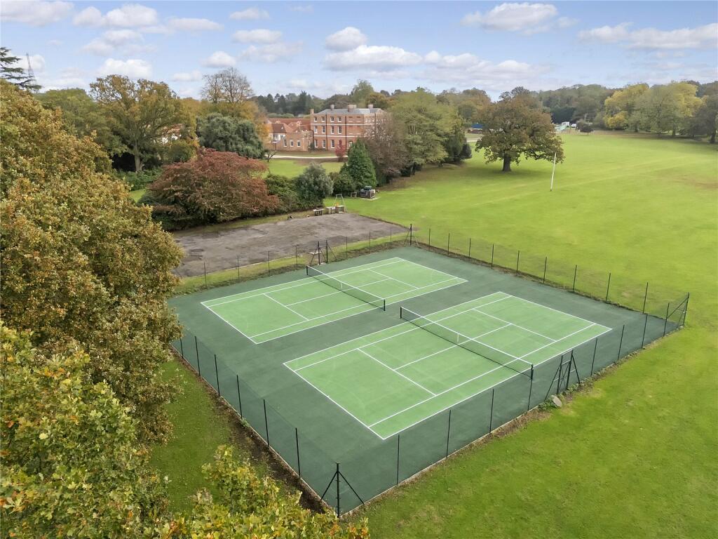 Additional image 12 of Brizes Park, Ongar Road, Kelvedon Hatch, Brentwood, CM14